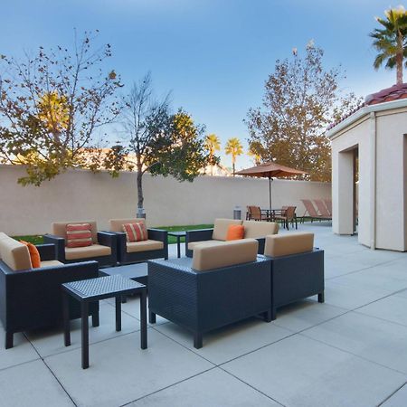 Courtyard By Marriott Palmdale Hotell Exteriör bild