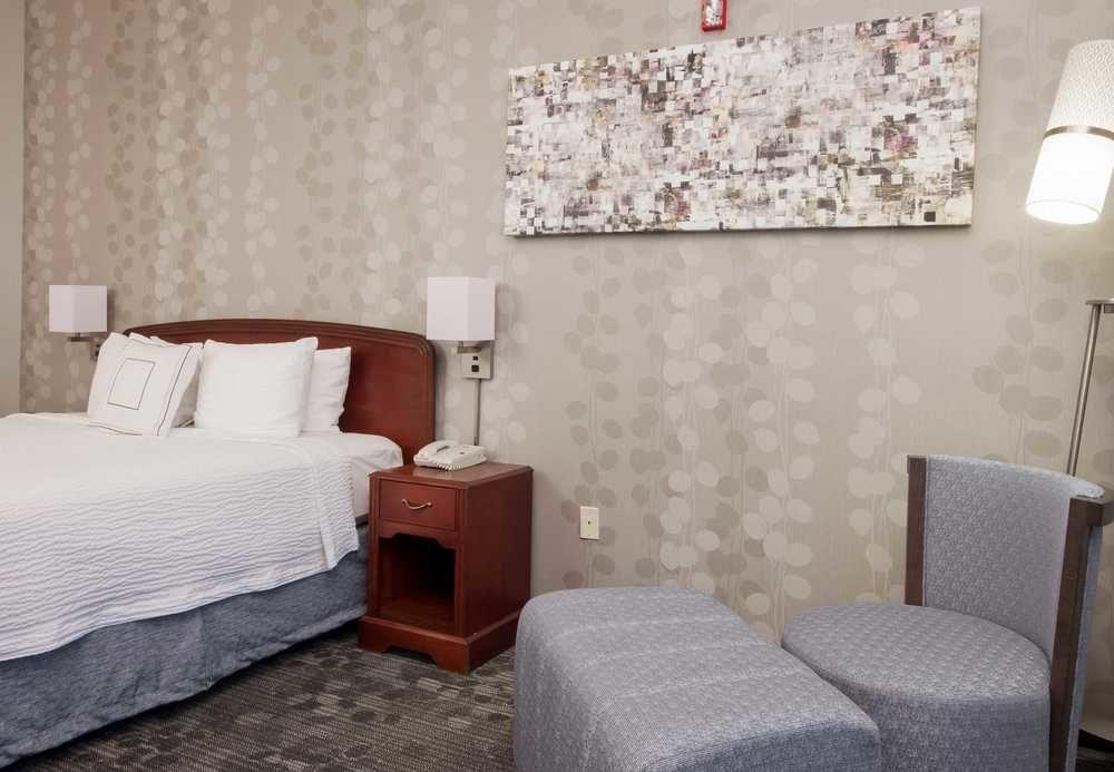 Courtyard By Marriott Palmdale Hotell Exteriör bild