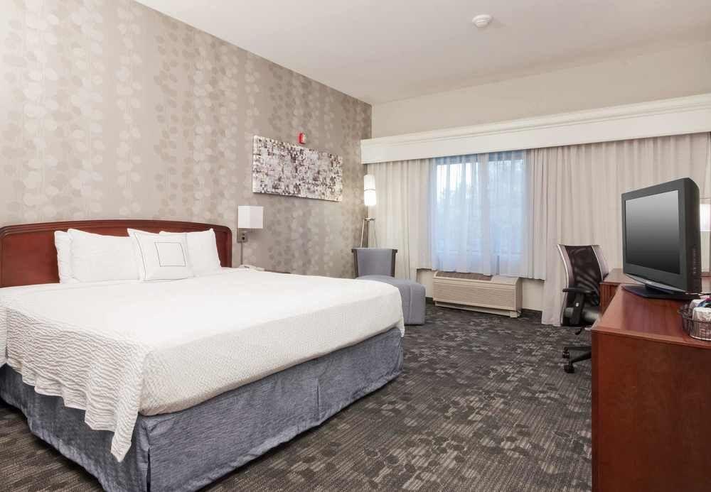 Courtyard By Marriott Palmdale Hotell Exteriör bild