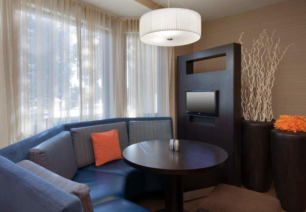Courtyard By Marriott Palmdale Hotell Exteriör bild