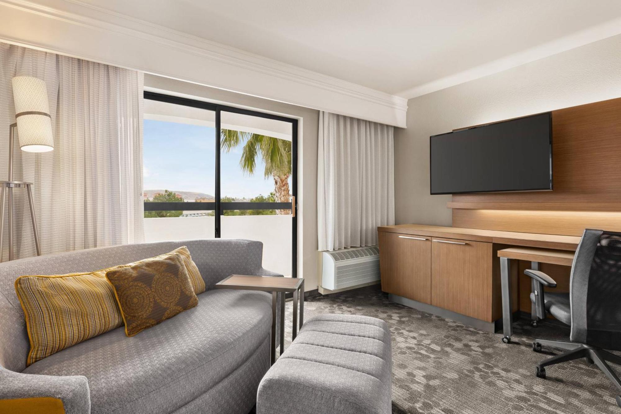 Courtyard By Marriott Palmdale Hotell Exteriör bild