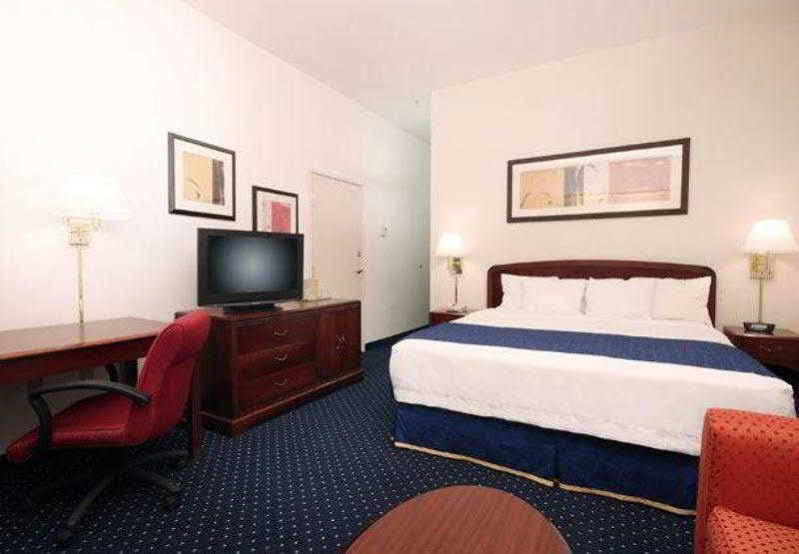 Courtyard By Marriott Palmdale Hotell Exteriör bild