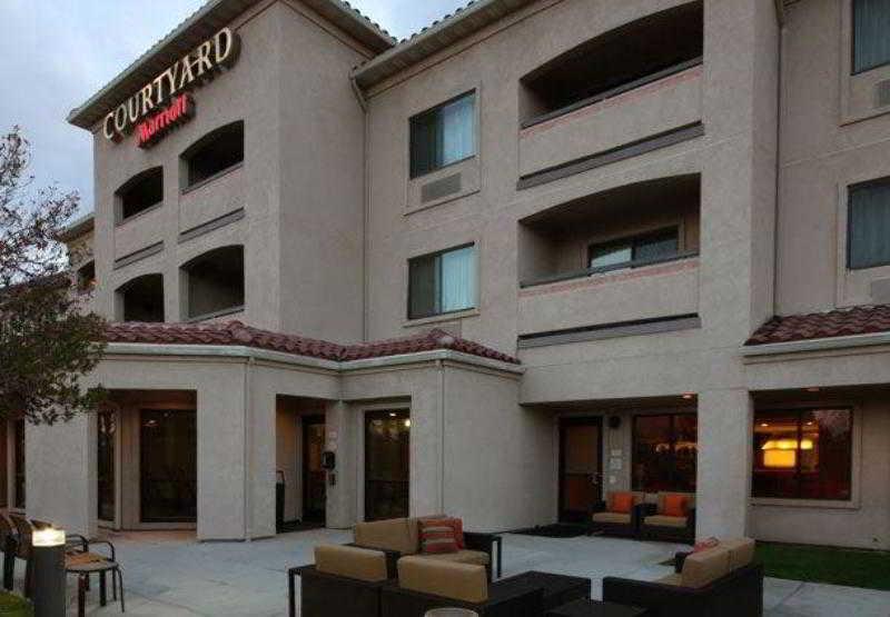 Courtyard By Marriott Palmdale Hotell Exteriör bild